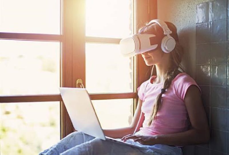 Virtual Reality and New Tech